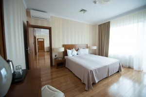 hotel-mercur-apartament-prezidential-1